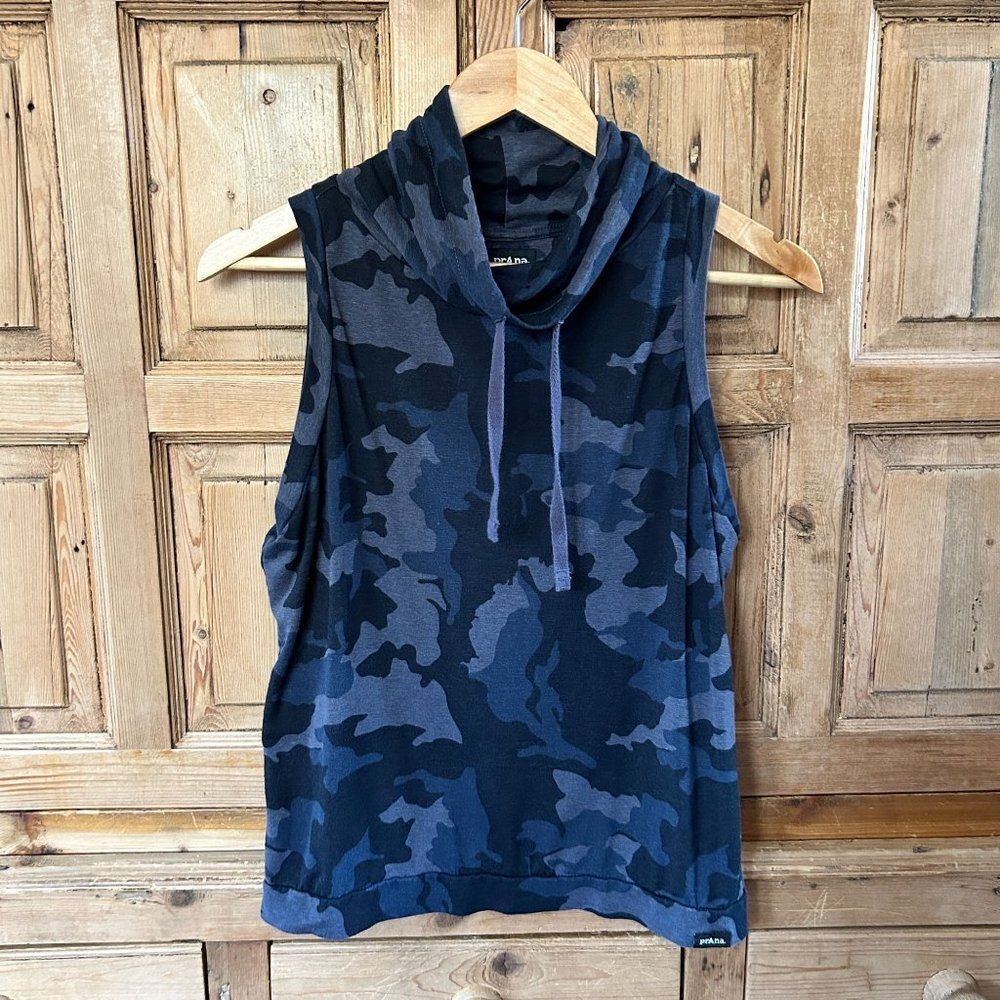 prAna‎ XS Cozy Up Barmsee Tank Black Navy Camo Cowl Neck Sleeveless Shirt